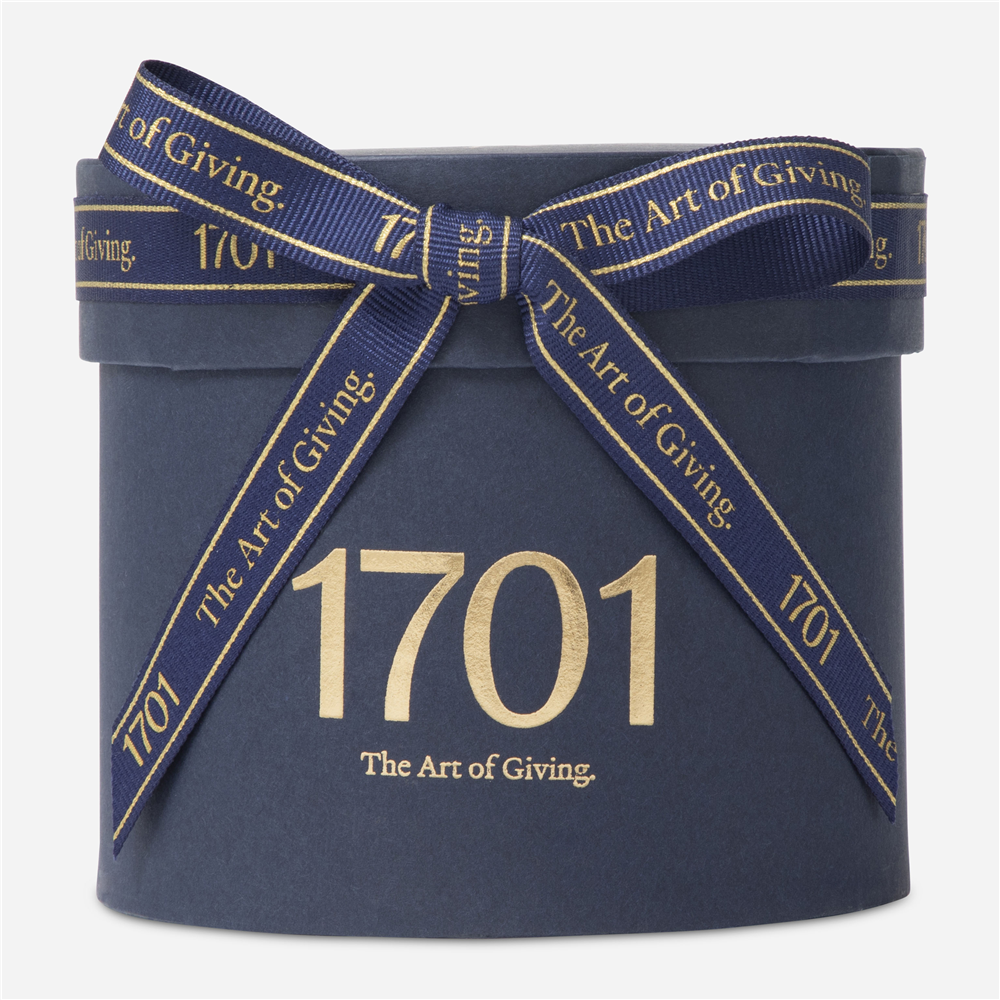 1701 Macadamia Nougat Hat Box Navy